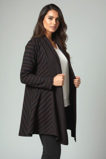 BENACO - Warm cardigan with dynamic stripes